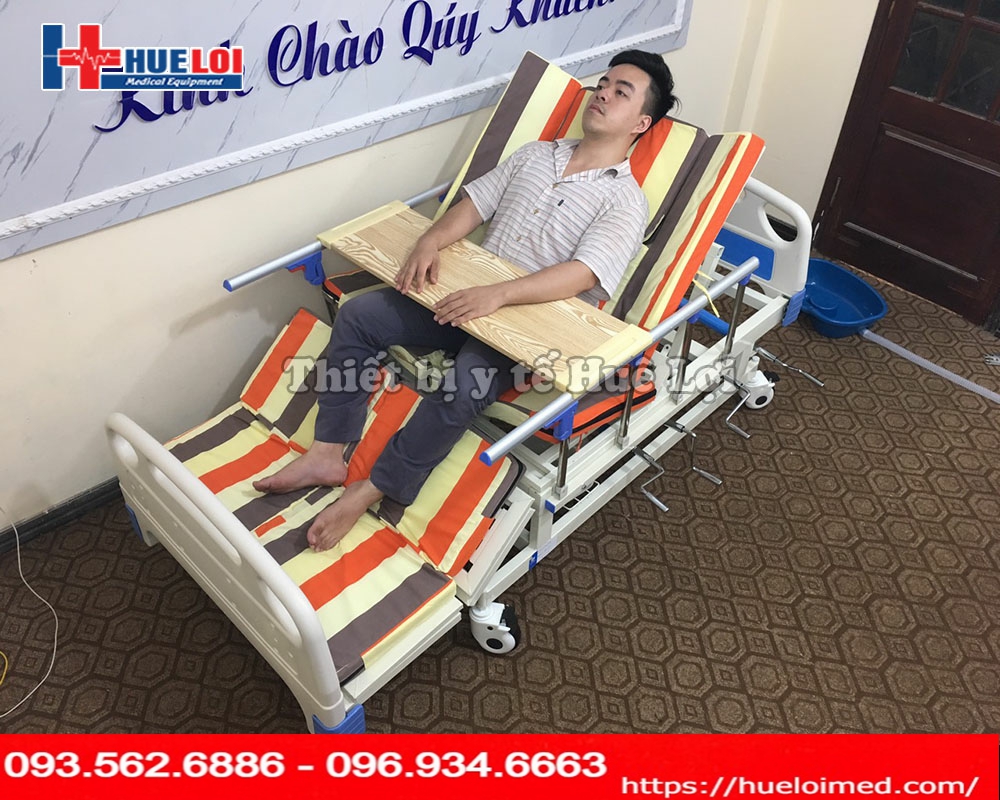 Giường bệnh đa năng 4 tay quay A01-III