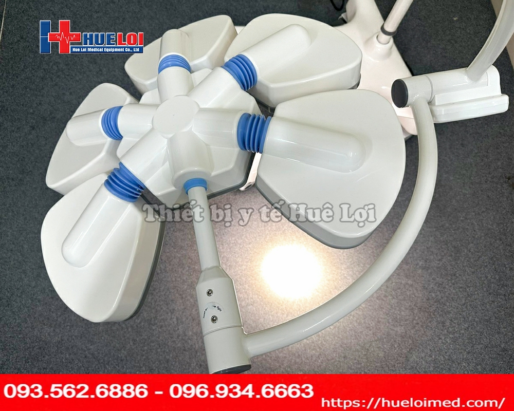 Đèn mổ 5 cánh di động