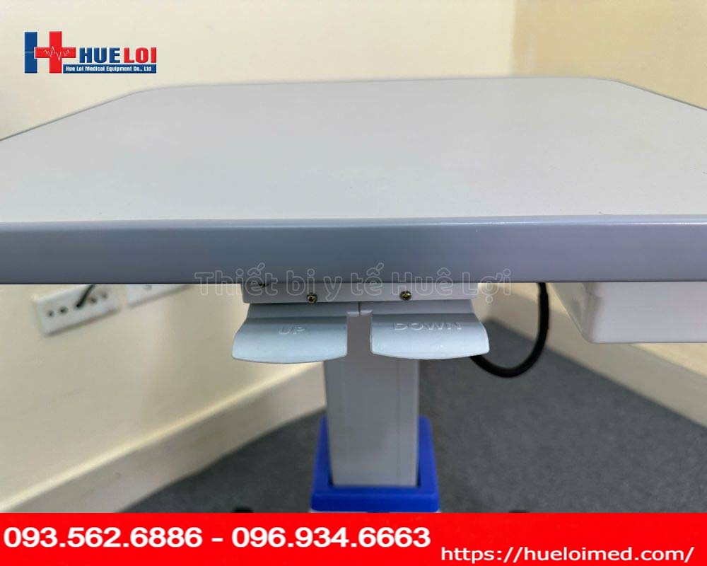 Kệ để thiết bị cao cấp có thể nâng hạ bằng điện
