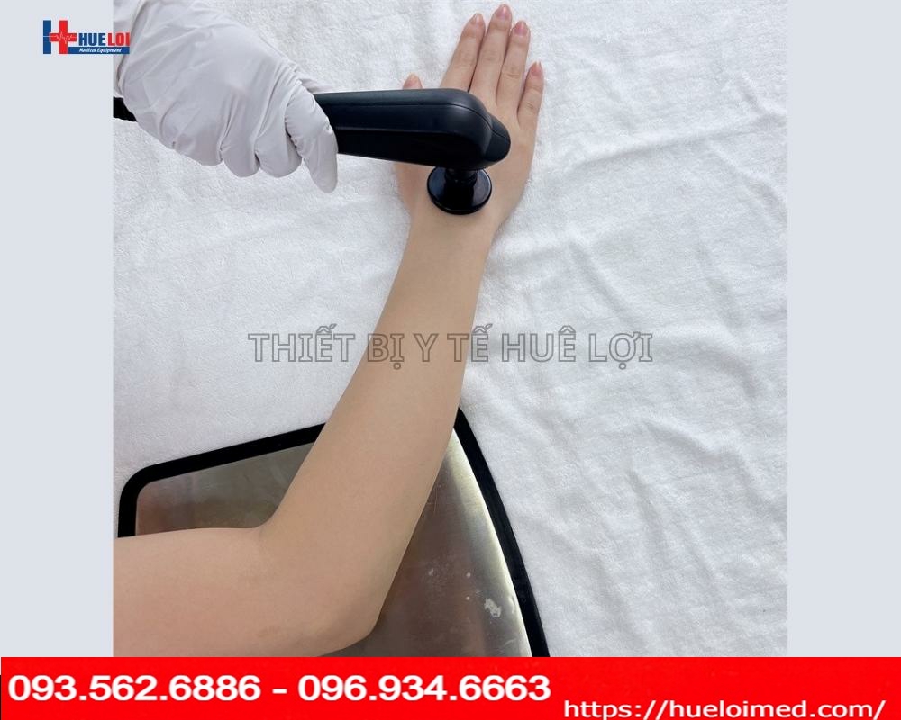 MÁY TRỊ LIỆU BẰNG SÓNG VÔ TUYẾN TECAR